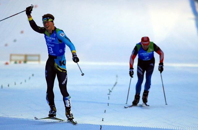 50 километров мужчины. Сочи лыжи 50 км мужчины. Легков Сочи 50 километров. Замена лыж на дистанции 50 км.
