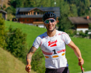 Lukas Greiderer siegt beim Bergrennen in Bischofshofen.