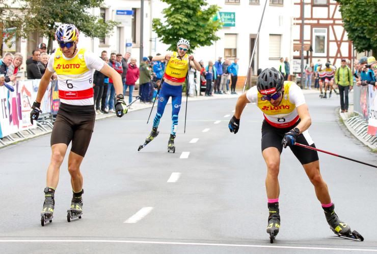 Zieleinlauf bei den Herren: Rydzek siegt hauchdünn.