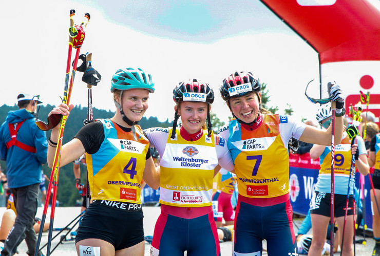 Die drei erstplatzierten Damen: (l-r) Ema Volavsek (SLO), Gyda Westvold Hansen (NOR), Mari Leinan Lund (NOR).