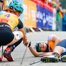 Shakehands: Ema Volavsek und Mari Leinan Lund