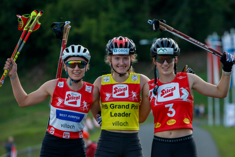 Das Podium der Damen: (l-r) Annalena Slamik (AUT), Gyda Westvold Hansen (NOR), Lisa Hirner (AUT).