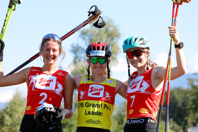 Die Tagessiegerinnen: (l-r) Annika Sieff (ITA), Gyda Westvold Hansen (NOR), Ema Volavsek (SLO)
