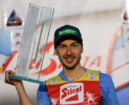 Ilkka Herola gewinnt den Sommer Grand Prix in Villach.