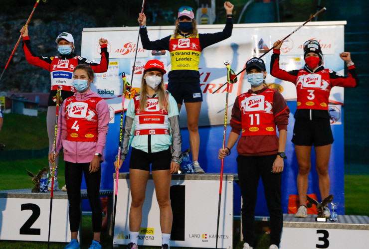 Das Podium bei den Damen: (l-r) Annalena Slamik (AUT), Sigrun Kleinrath (AUT), Marie Nähring (GER), Gyda Westvold Hansen (NOR), Ema Volavsek (SLO) Lisa Hirner (AUT).