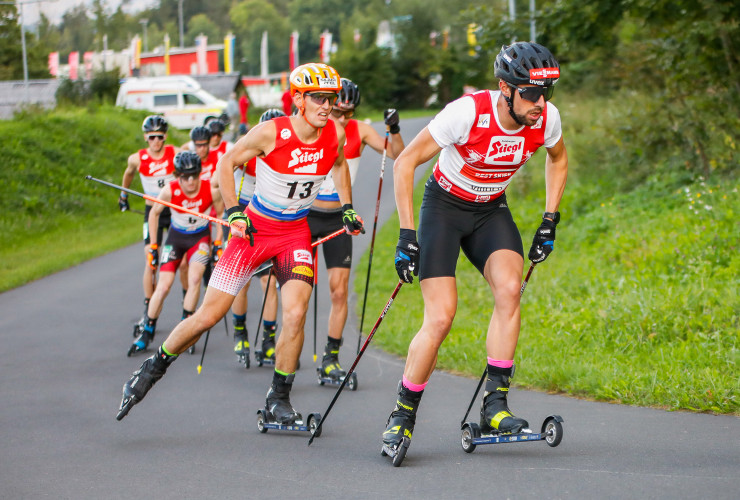 Johannes Rydzek beim Skirollerlauf.