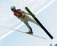 Mario Seidl führte nach dem Springen.