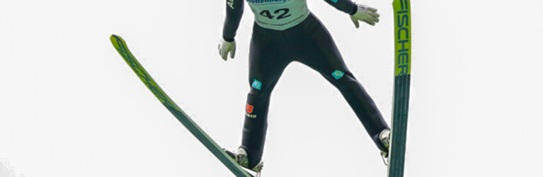 Terence Weber gewinnt das Springen in Oberwiesenthal.