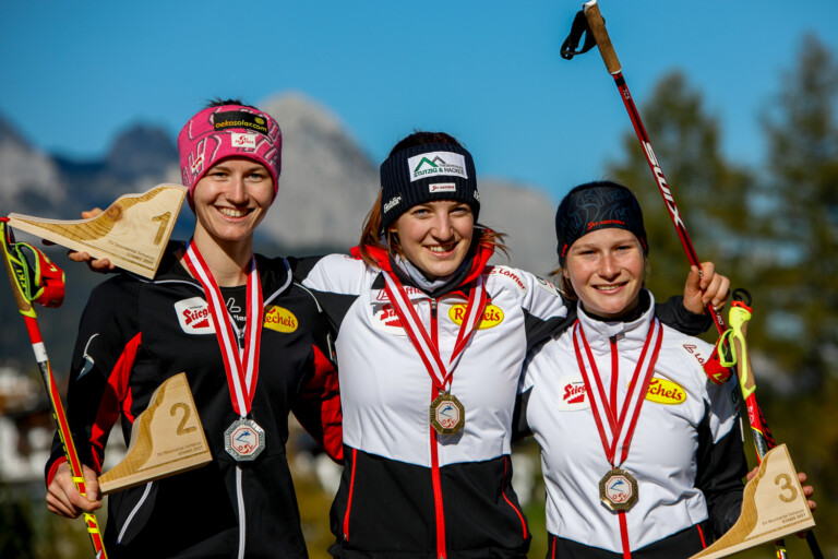Die drei siegreichen Damen: Eva Hubinger, Lisa Hirner, Marit Weichselbraun (l-r).