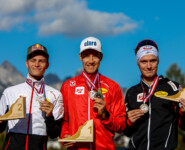 Die Sieger von der Normalschanze: Johannes Lamparter, Mario Seidl, Martin Fritz (l-r).