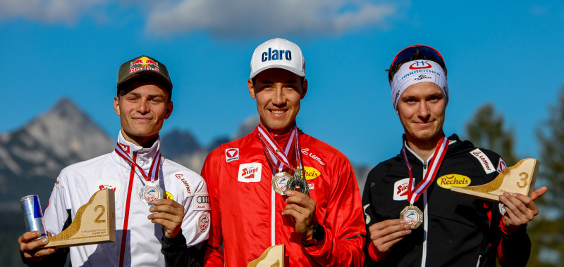 Die Sieger von der Normalschanze: Johannes Lamparter, Mario Seidl, Martin Fritz (l-r).