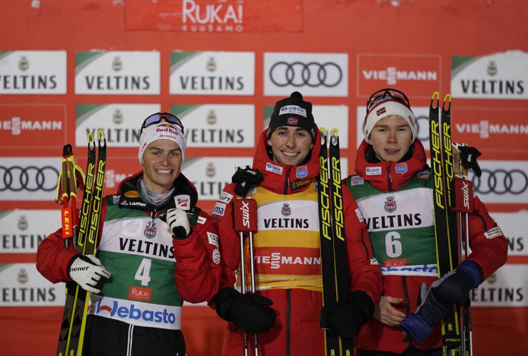 Das erste Podium der Saison: Johannes Lamparter (AUT), Jarl Magnus Riiber (NOR), Jens Luraas Oftebro (NOR), (l-r).