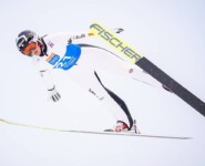 Annika Sieff beim Wettkampfsprung