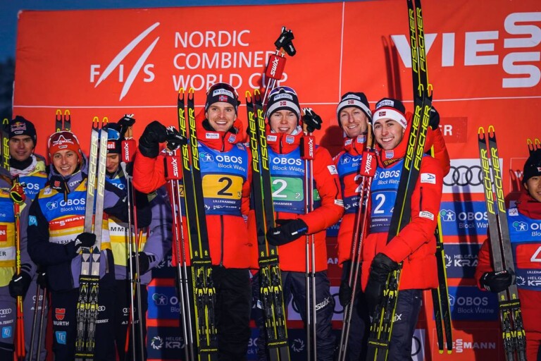 Strahlende Sieger beim Heimweltcup: Joergen Graabak (NOR), Jens Luraas Oftebro (NOR), Espen Bjoernstad (NOR), Jarl Magnus Riiber (NOR), (l-r).