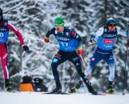 Fabian Rießle im Zweikampf mit Ilkka Herola. Der Finne setzte sich im Foto-Finish durch.