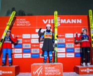 Das Podium bei den Damen: Ida Marie Hagen (NOR), Gyda Westvold Hansen (NOR), Yuna Kasai (JPN), (l-r).