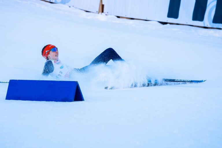 Maria Gerboth stürzt in der Abfahrt.