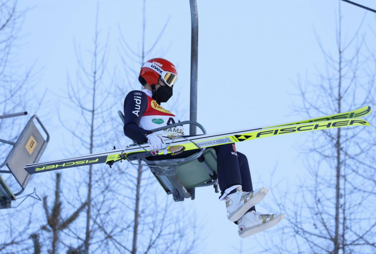 Not permitted to start: Eric Frenzel wurde disqualifiziert und musste mit dem Lift zurück ins Tal.