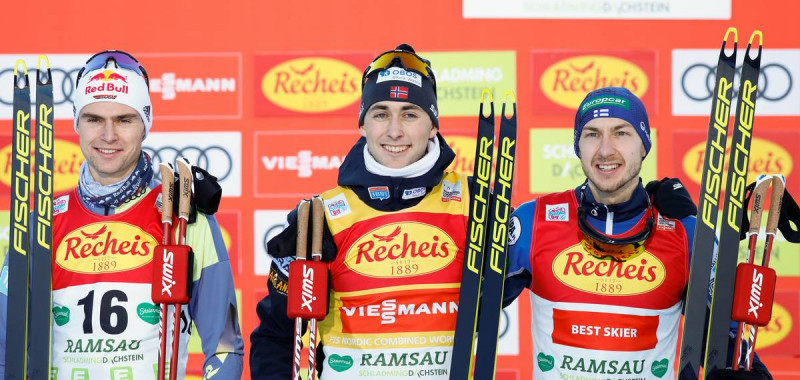 Das Podium: Vinzenz Geiger (GER), Jarl Magnus Riiber (NOR), Ilkka Herola (FIN), (l-r).