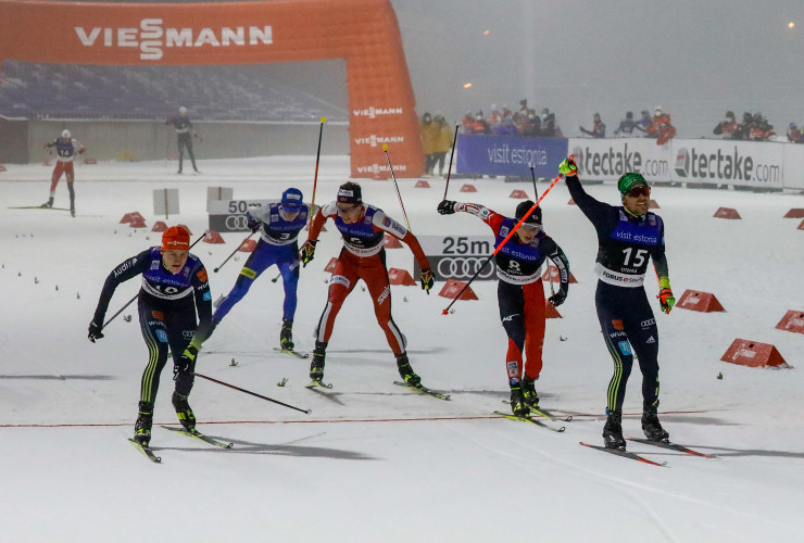 Zielsprint der Herren: Fabian Rießle setzt sich durch.