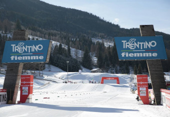 Nach der Tour de Ski ist vor dem Weltcup: Im Val di Fiemme wartet mit der Nordischen Kombination bereits das nächste Wintersporthighlight.