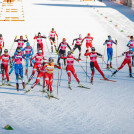 24 Athletinnen gingen beim Massenstart ins Rennen.