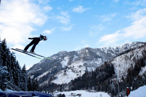 Johannes Lamparter kommt auf der Schanze bislang am besten zurecht.