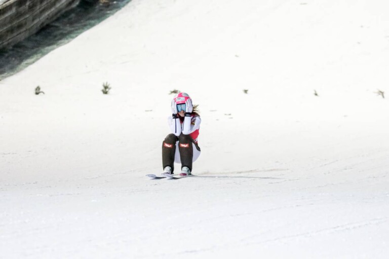 Nicht zufrieden mit der Landung: Lisa Hirner.