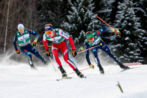 Rasant um die Kurve: (l-r), Manuel Faisst (GER), Espen Andersen (NOR), Fabian Riessle (GER)