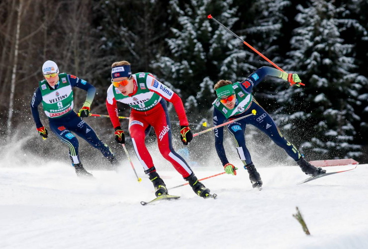 Rasant um die Kurve: (l-r), Manuel Faisst (GER), Espen Andersen (NOR), Fabian Riessle (GER)