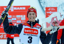 Johannes Lamparter feiert seinen zweiten Weltcupsieg.