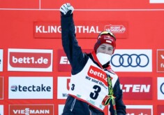 Johannes Lamparter siegt auch in Klingenthal.