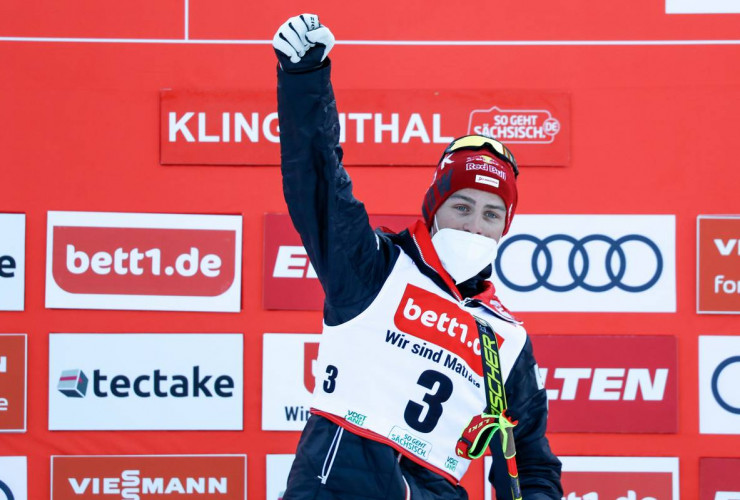 Johannes Lamparter siegt auch in Klingenthal.