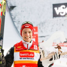 Johannes Lamparter schafft in Klingenthal das Double mit dem zweiten Sieg in zwei Tagen.