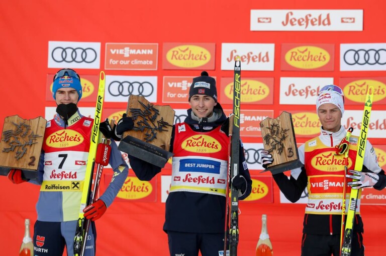 Das Podium: Vinzenz Geiger (GER), Jarl Magnus Riiber (NOR), Johannes Lamparter (AUT), (l-r)