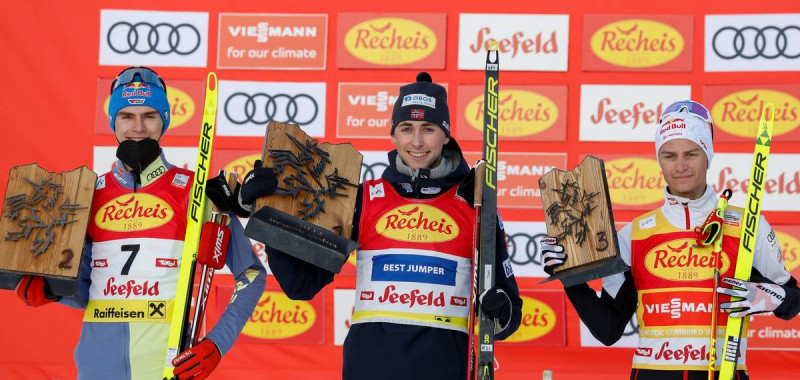 Das Podium: Vinzenz Geiger (GER), Jarl Magnus Riiber (NOR), Johannes Lamparter (AUT), (l-r)