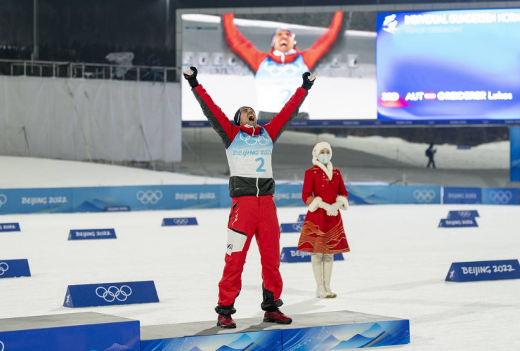 Lukas Greiderer gewinnt in seinem ersten olympischen Wettkampf die Bronzemedaille.
