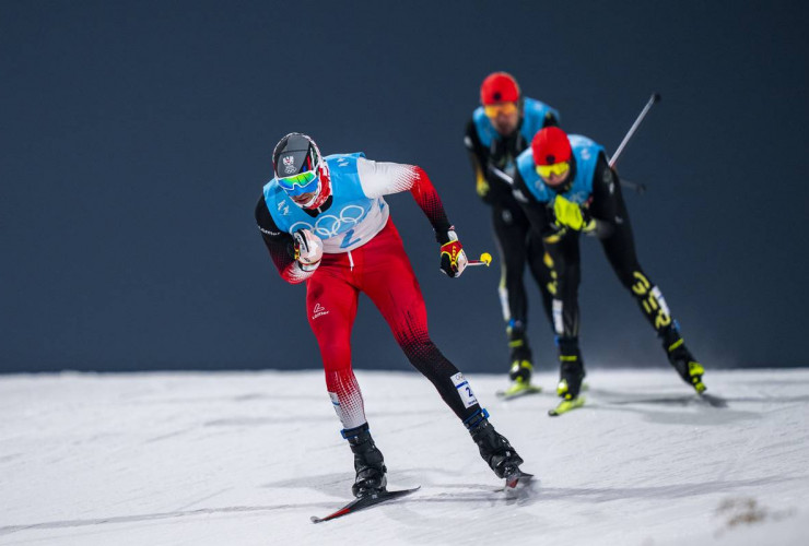 Lukas Greiderer lag nach dem Sprung auf Rang zwei.