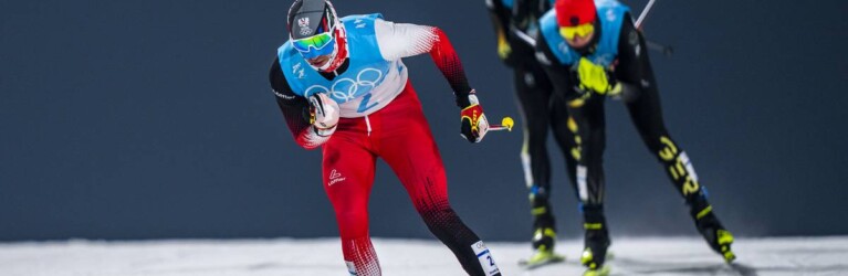 Lukas Greiderer lag nach dem Sprung auf Rang zwei.