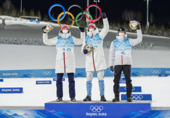 Das Podium: Jens Luraas Oftebro (NOR), Joergen Graabak (NOR), Akito Watabe (JPN), (l-r)