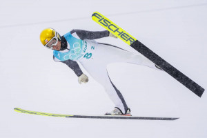 Johannes Lamparter und Österreich lagen nach dem Springen in Führung.