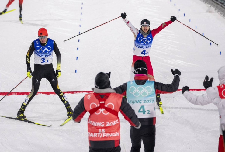 Japan freut sich über die erste Teammedaille seit 1994.