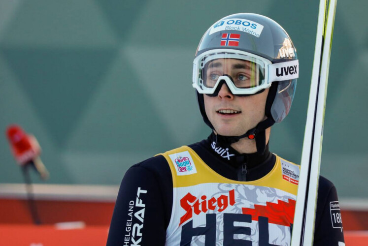 Der norwegische Topfavorit Jarl Magnus Riiber wurde positiv auf das Coronavirus getestet.