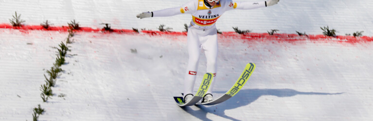 Johannes Lamparter ist nach dem Springen in Schlagdistanz.