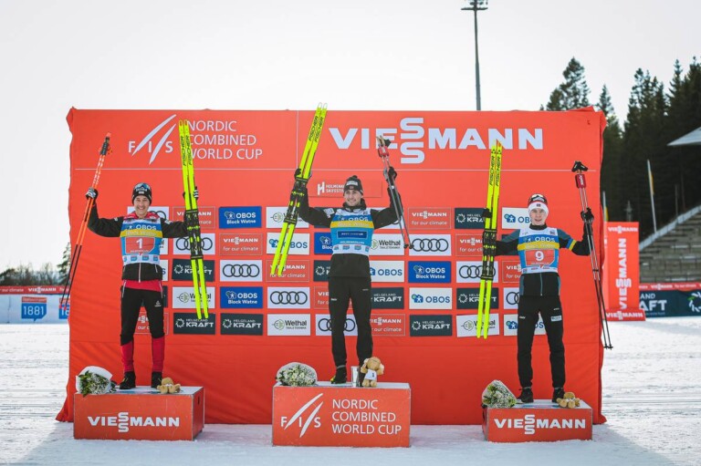 Das Podium: Mario Seidl (AUT), Jarl Magnus Riiber (NOR), Jens Luraas Oftebro (NOR), (l-r).