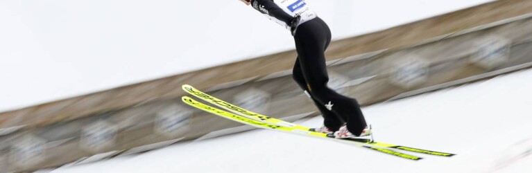 Überflieger Jarl Riiber sprang wieder am weitesten.