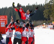 Team Japan verabschiedet Hideaki Nagai (oben).
