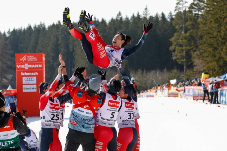 Team Japan verabschiedet Hideaki Nagai (oben).