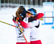 Lisa Hirner (AUT) und Annalena Slamik (AUT) freuen sich über Platz zwei und drei.