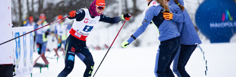 Nathalie Armbruster und Jenny Nowak nehmen Tristan Sommerfeldt in Empfang.